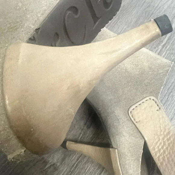 3/$30 Pedro Garcia Ysolt Suede Slingback Sandal Peep Toe Booties Size 8.5 - Picture 12 of 15